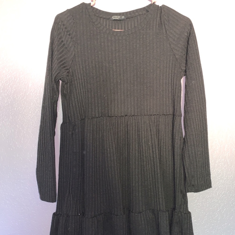 Black Ribbed Dress - Picture 3 of 3